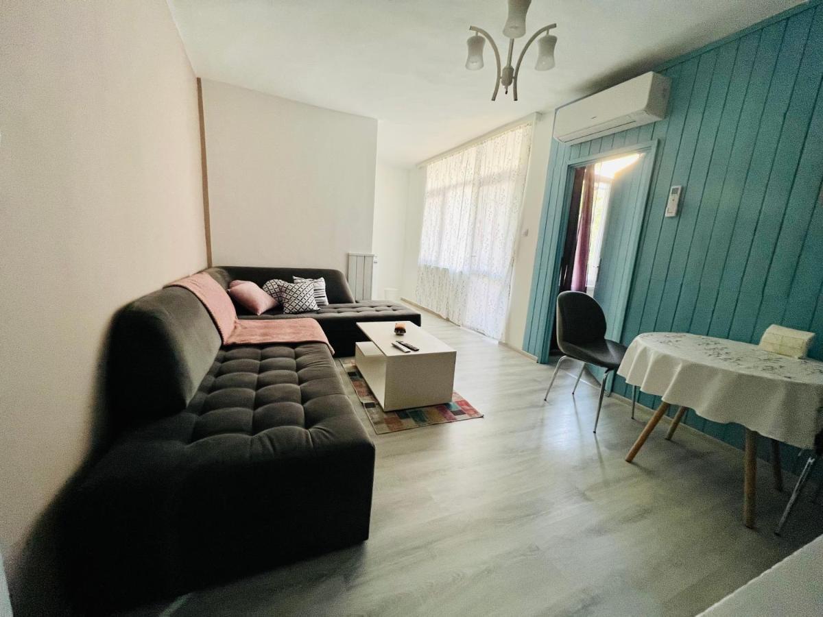 Midtown Apartment Kŭrdzhali المظهر الخارجي الصورة